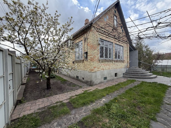 Гарний дачний будинок в мальовничій локації Ірпеня! - фото 1
