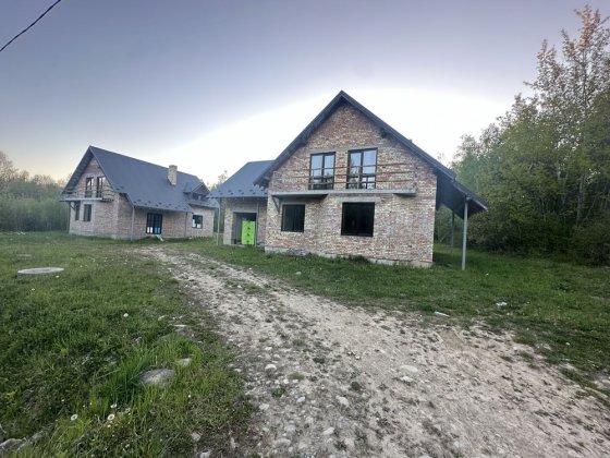Продаж будинку 220м2 є 10 соток землі Івано-Франківськ