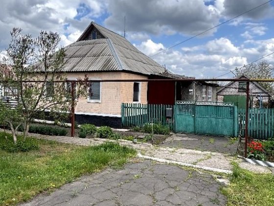 Продается ДОМ со всеми удобствами.Ингулецкий район с. ЗЕЛЕНОЕ. Кривой Рог