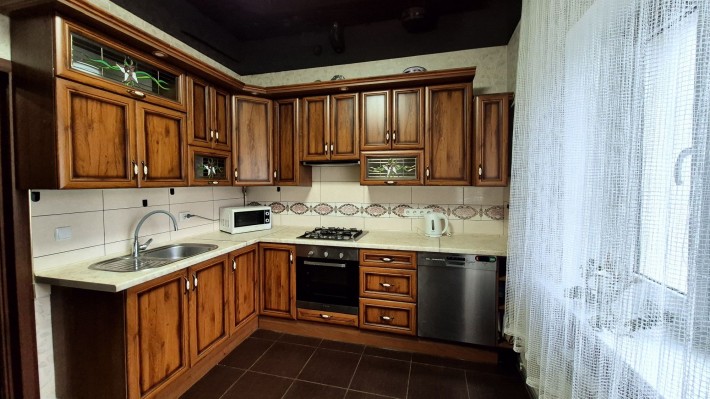 Будинок  з газом в центрі Ірпеня. Гараж в подарунок - фото 1