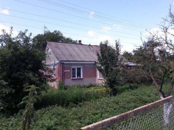 Продаж цегляного будинку. Луцк
