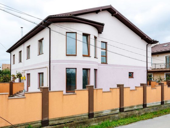 Сучасний 2-поверховий будинок з гаражем та власною ділянкою. ВЛАСНИК Ивано-Франковск
