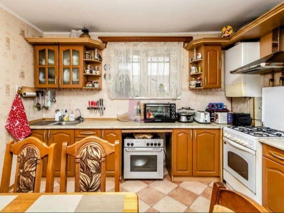 Продається будинок з гаражем. Івано-Франківськ