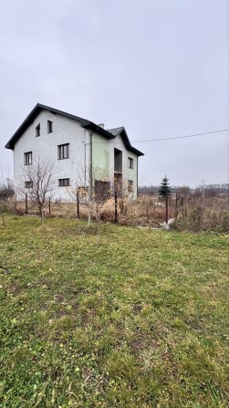 Продаж будинку в чудовій локації, окремі 5 спалень велика кухня-студія. Нова Пропозиція! - фото 1