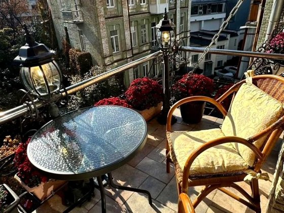 Квартира Київ центр 3 кімнати 100 м² Велика Житомирська Пейзажна Алея камін, джакузі, меблі, закрити