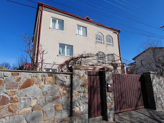 Продаж великого добротного будинок в Сокільниках - преміальному передмісті Львова. Сокольники