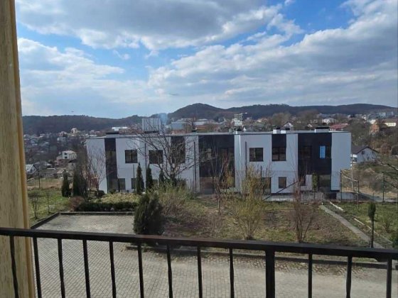 Пропонується до продажу сучасний котедж у Винниках вул.Яворницького.продаж по перерахунку. Винники