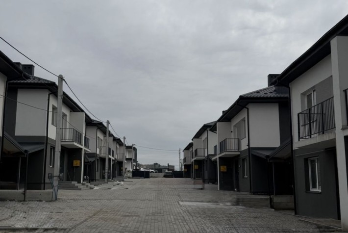 ПРОДАЖ котеджу з документами в с.Зубра (Львів), до об"їзної - фото 1