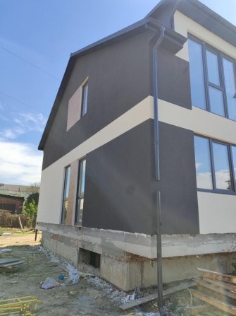 Продаж котеджу -спарки у Пустомитах, центр міста , ділянка 3 сот - фото 1