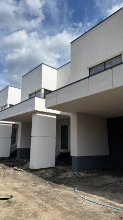 Продаж готового котеджу в Зубрі. 125 кв.м. 2 сот ділянка - фото 1