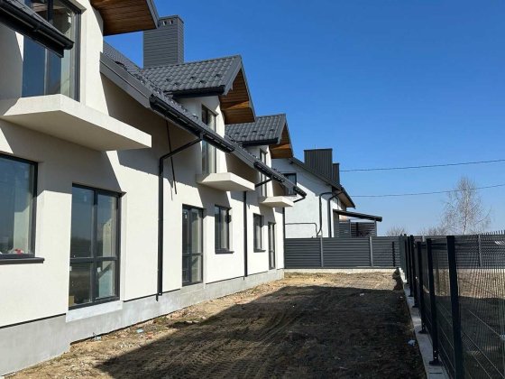 Двоповерховий котедж, 4 кімнати Городок
