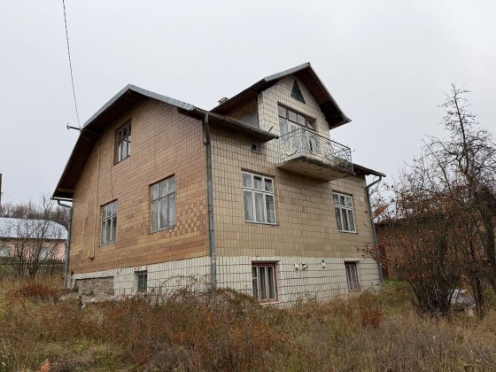 Продаж цегляного Будинку в передмісті Моршина Моршин