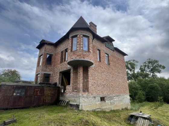 Продається сучасний комфортний житловий будинок в Моршин Моршин