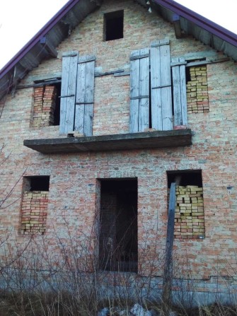Незавершене будівництво, м.Жовква. - фото 1