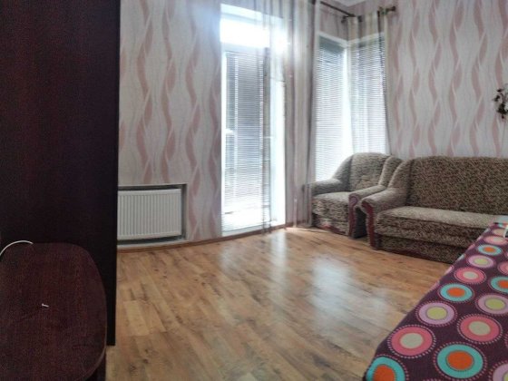 Продам компактний таунхауз в районі вулиць Сахарова та Заболотного Крижанівка