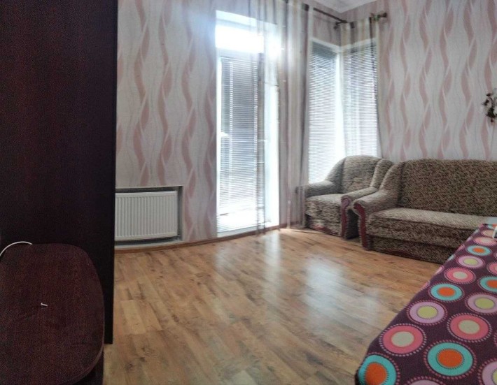 Продам компактний таунхауз в районі вулиць Сахарова та Заболотного - фото 1