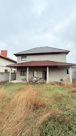 Актуально Продам дом и гараж в Червоный Хутор на Балтской цена снижена на участке 5,7 соток дом под  - фото 1