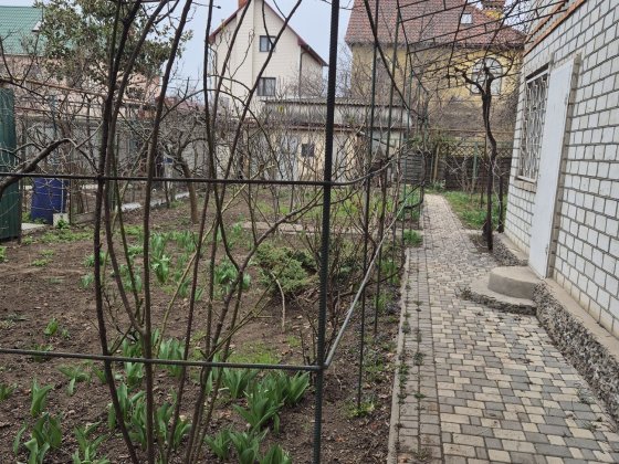 Продается  дом -дача возле моря( золотой треугольник Одессы, прописка Крижанівка