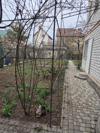 Продается  дом -дача возле моря( золотой треугольник Одессы, прописка - фото 1