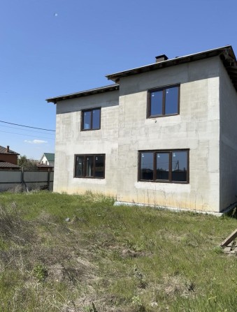 Продам дом под отделочные работы в отличном месте. - фото 1
