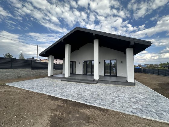 Продаж розкішного будинку Ровно