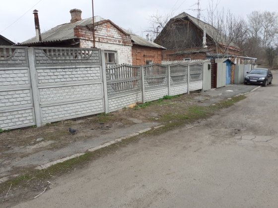 Продам 1/2 дома и участок Сумы