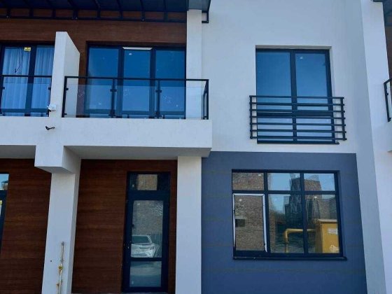 Зданий таунхаус з газом в рекреаційній зоні міста Ивано-Франковск
