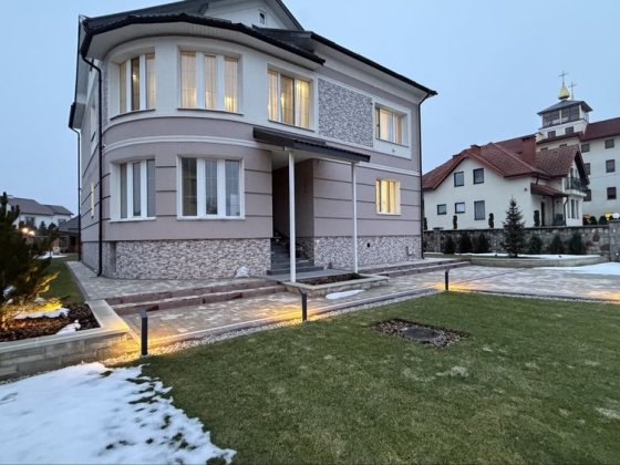 ПРОДАЖ Будиноку преміум класу, камін,сауна,барбекю, затишна територія Івано-Франківськ