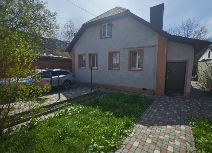 Продаж будинку в центрі - фото 1