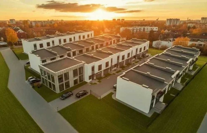 цегляний,будинок,таунхаус.Площа144 м²1,58сот (газ)гараж,балкон номер 3 - фото 1