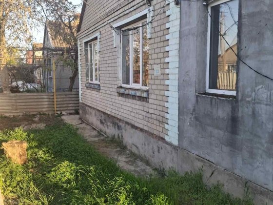 Продам Дом 102 квадра земля 9 соток  на трассе выкопан под фундамент Херсон