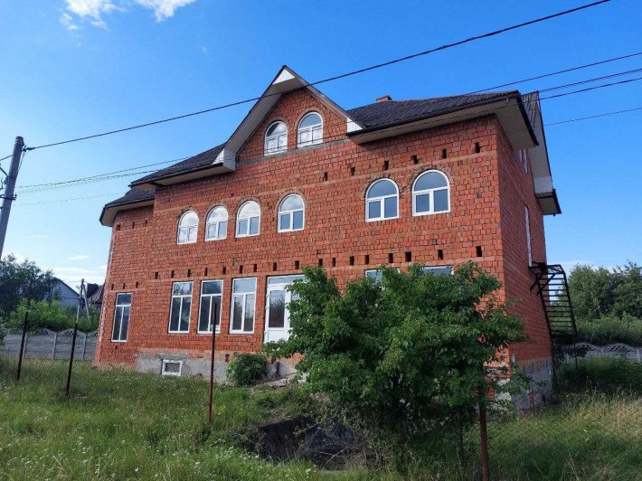 Будинок 2-пов. з мансардою, 400 м.кв., Новий Киселів - фото 1