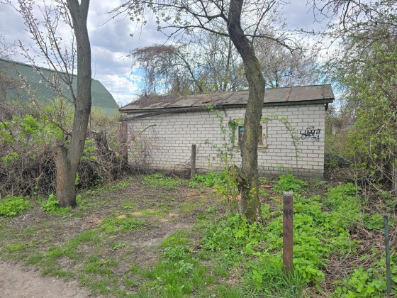 Присадибна ділянка з будиночком в Черкасах Черкассы