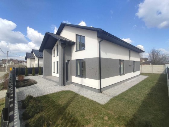 Продаж будинку 2 поверхи, р-н Старе місто!