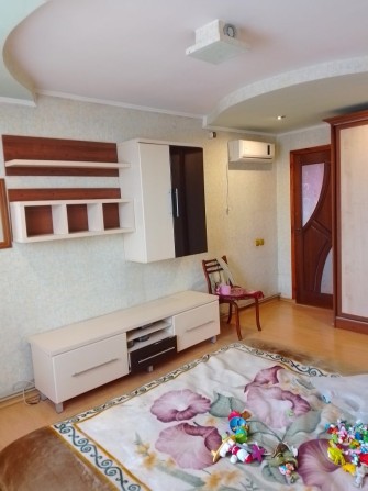 Продаж великої частини будинку в місті! - фото 1