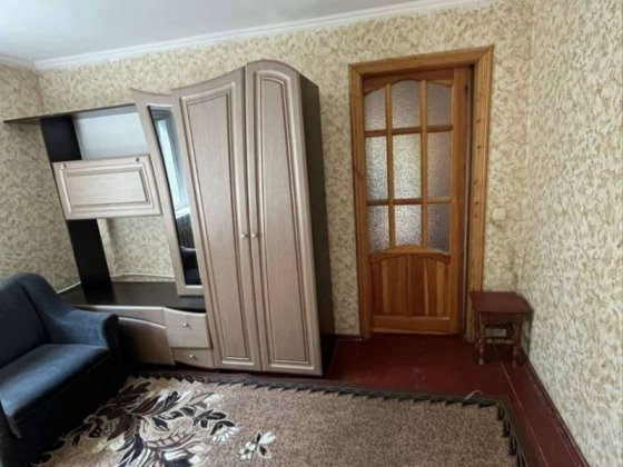 Продаж частини будинку в самому центрі міста. Окремий двір, торгуємось Житомир