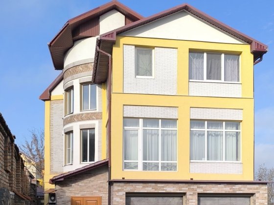 Продам будинок 3 поверхи з тепловим насосом  Космічний р-н Запорожье