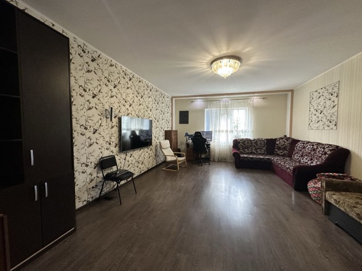 **Частина Будинку в Центр. Районі 157 кв.м. З Ремонтом! - фото 1