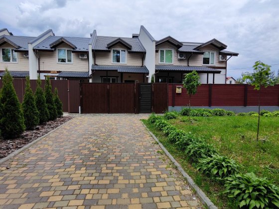 Готовий таунхаус з ремонтом біля ТЦ Голлівуд від ВЛАСНИКА Чернігів
