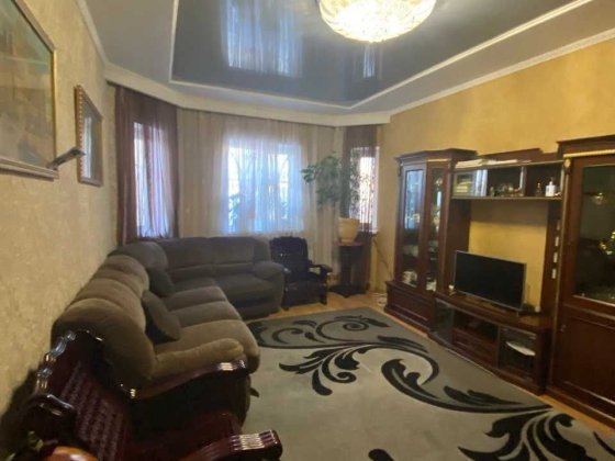 Продам будинок 165кв.м на ділянці 5 соток Червоний хутор Лиманка