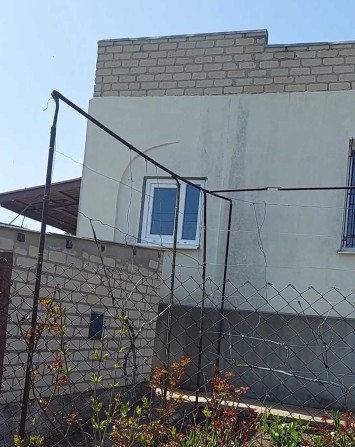 Крепкий зимний дом в с. Светлое — заезжай и живи круглый год - фото 1