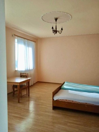 Продам 2-х этажный дом в 10 минутах езды от Одессы. 214 кв.м. 10 соток. Хорошее состояние - фото 1