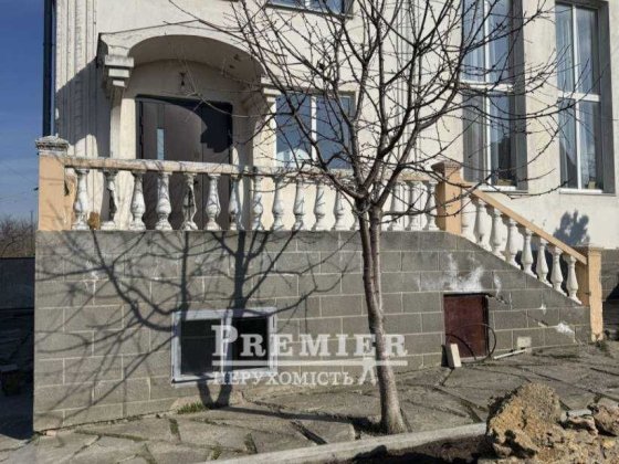 Продам сучасний 2-поверховий будинок Сухий Лиман