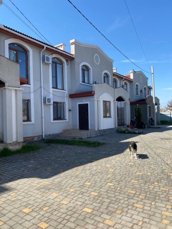Продам Таунхаус у місті Молодіжне - фото 1