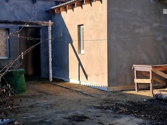 Дом с хорошим ремонтом в близи центра Беляевки