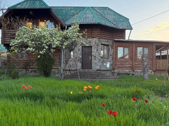 БУДИНОК БІЛЯ ЛИМАНУ. ЗАЙШОВ — І НЕ ХОЧЕШ ВИХОДИТИ !Двоповерховий зруб Прилиманське