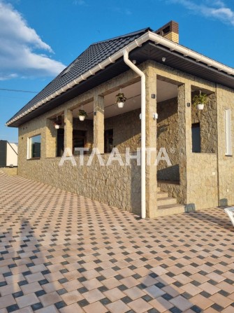 Дом с ремонтом в Авангарде-2 - фото 1