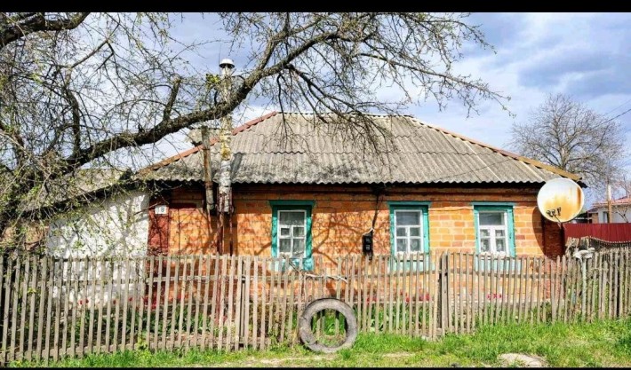 Продається будинок  в м. Пирятин по вул. Коцюбинського  8900 $ - фото 1