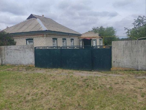Добротний будинок у мальовничому куточку Полтавщини. Кобеляки
