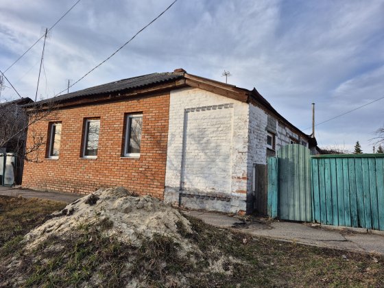 Продам дом в г.Кобеляки Кобеляки